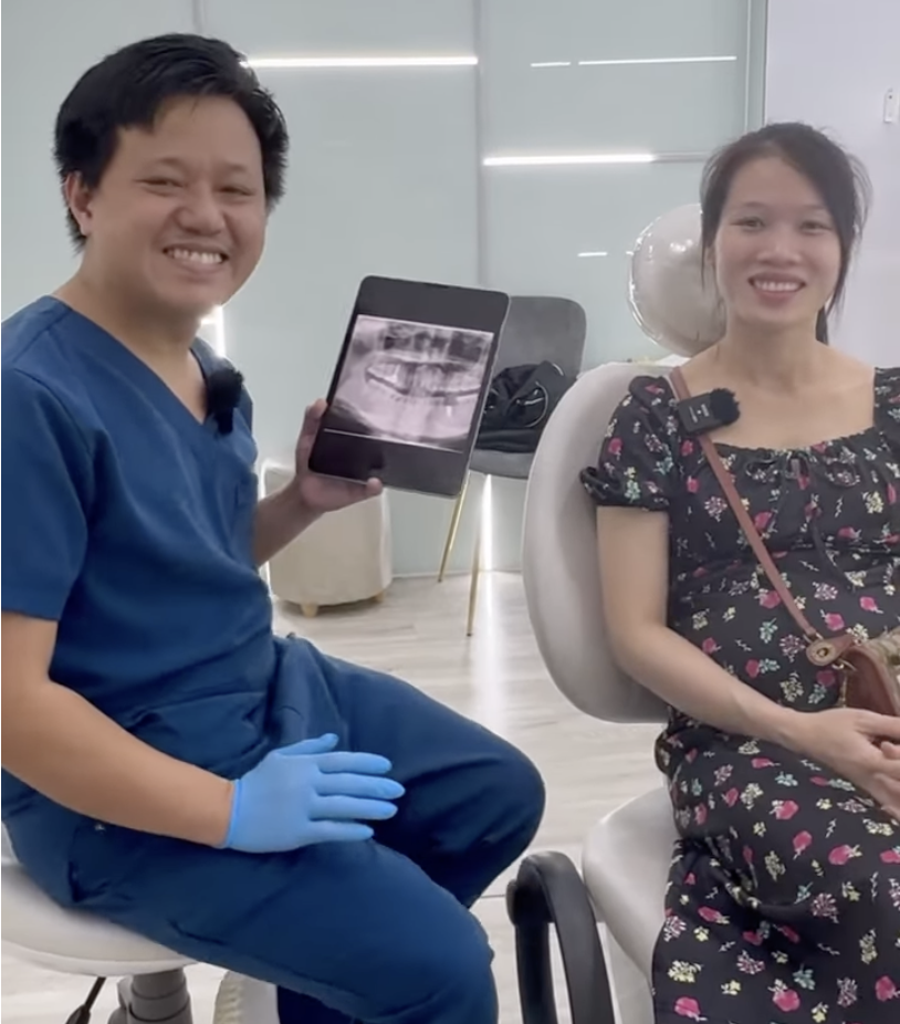 Khách hàng chia sẻ trải nghiệm cấy 2 trụ Implant có ghép xương