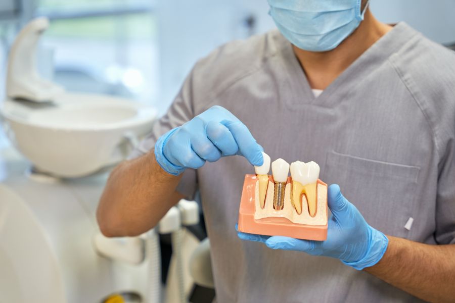 implant dentist danang mysmile clinic