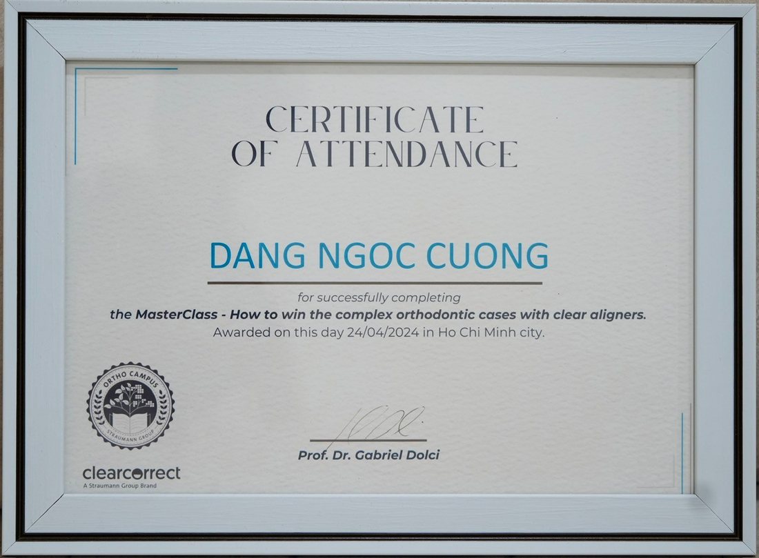 Chứng chỉ ClearCorrect (Straumann)