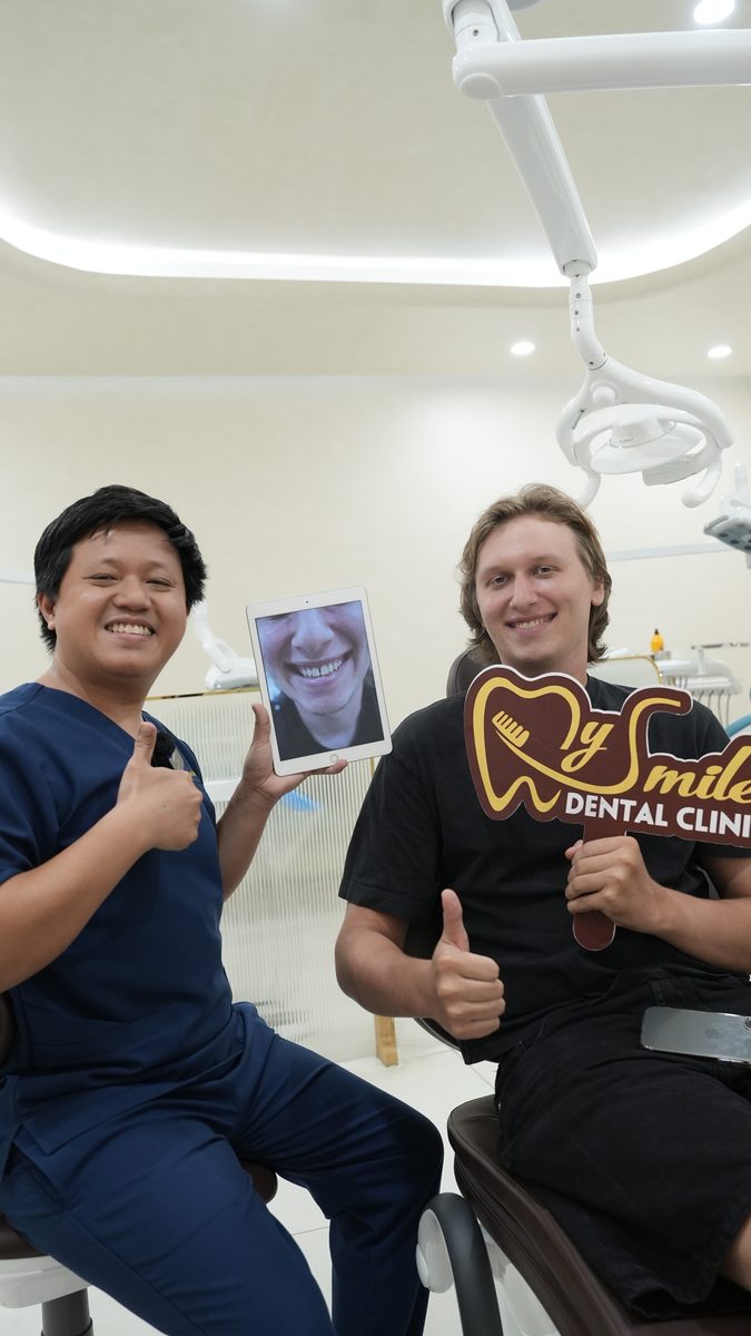 Khách hàng hài lòng sau điều trị tại My Smile