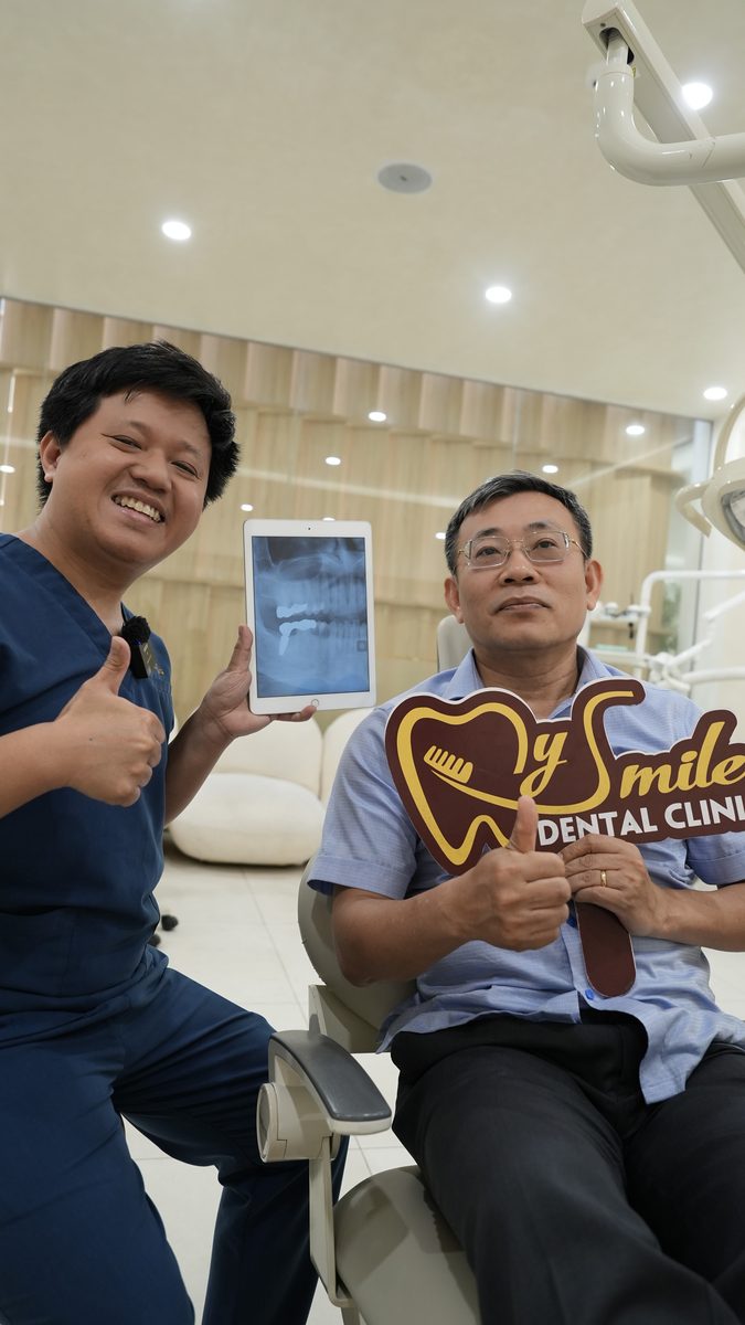 Khách hàng cấy ghép răng Implant tại My Smile Dental Clinic