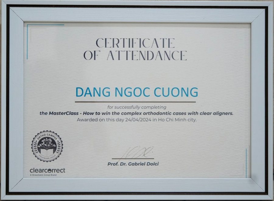 Chứng chỉ đào tạo chỉnh nha chuyên sâu với khay niềng trong suốt.